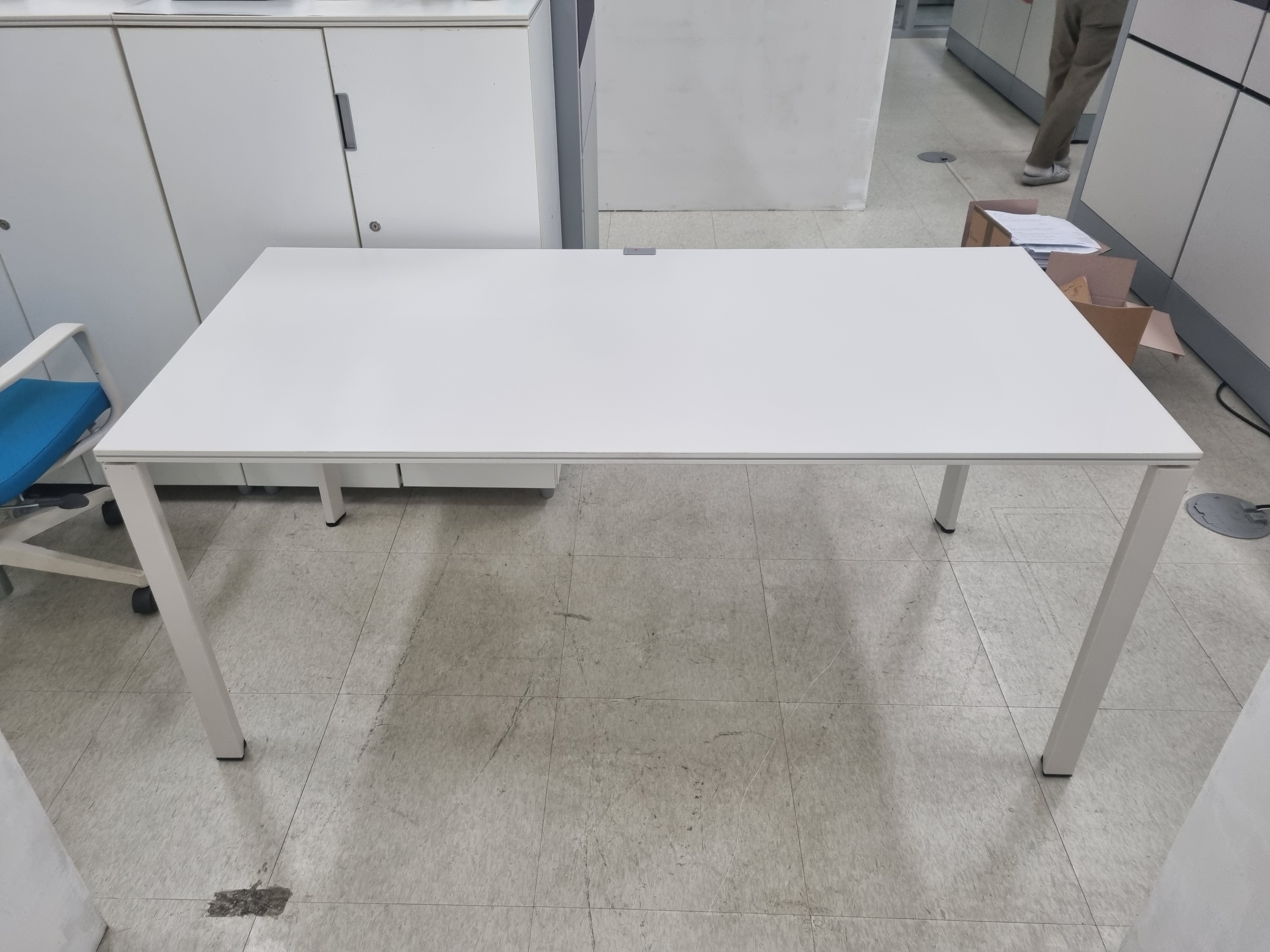 퍼시스 FX-1 1600 책상[서랍별매]-10개예약