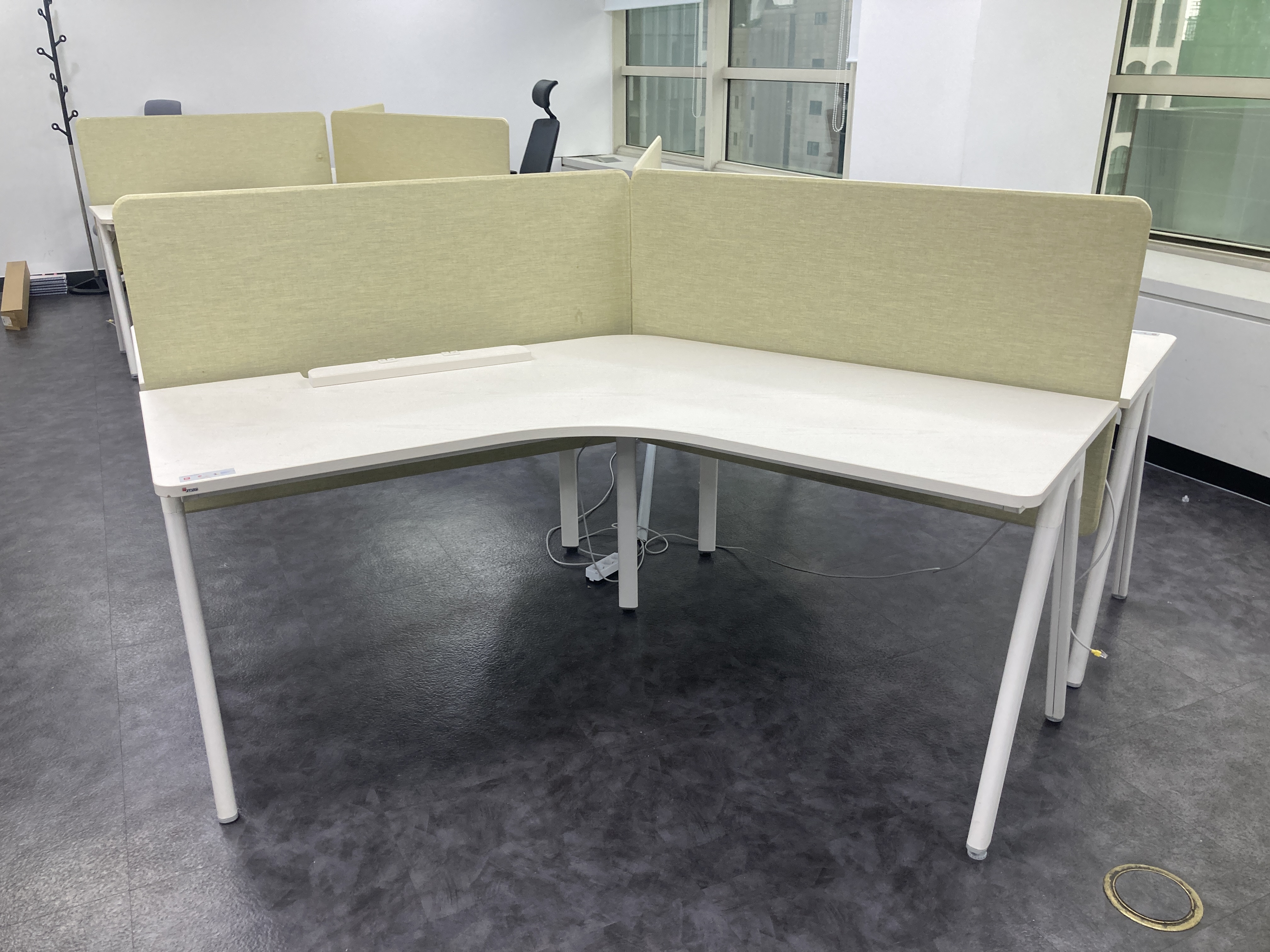 퍼시스 인에이블 120도책상세트[3인석 파티션포함]