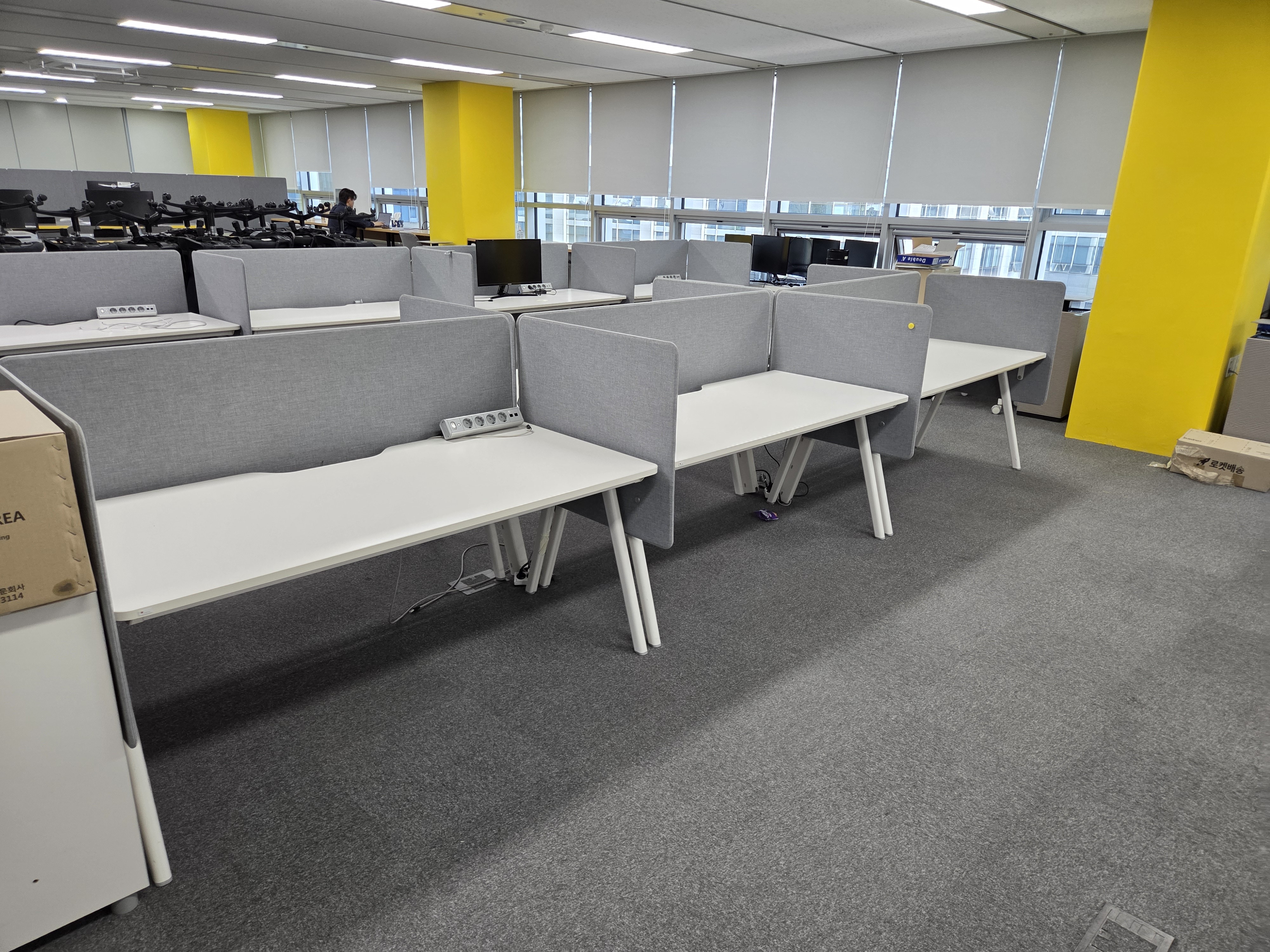 퍼시스 인에이블 1600 일반형책상[서랍파티션별매]FDD016CN