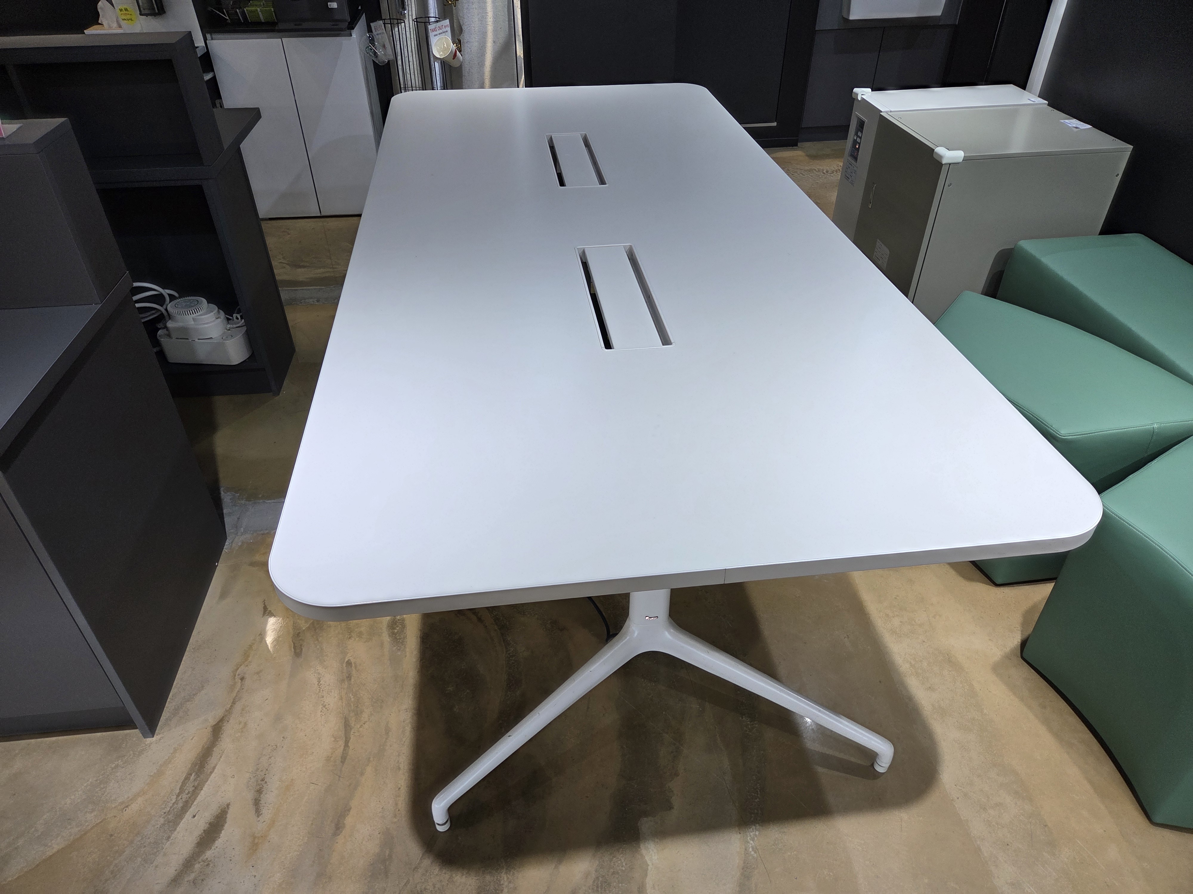 퍼시스 비콘 2400*1100 회의테이블