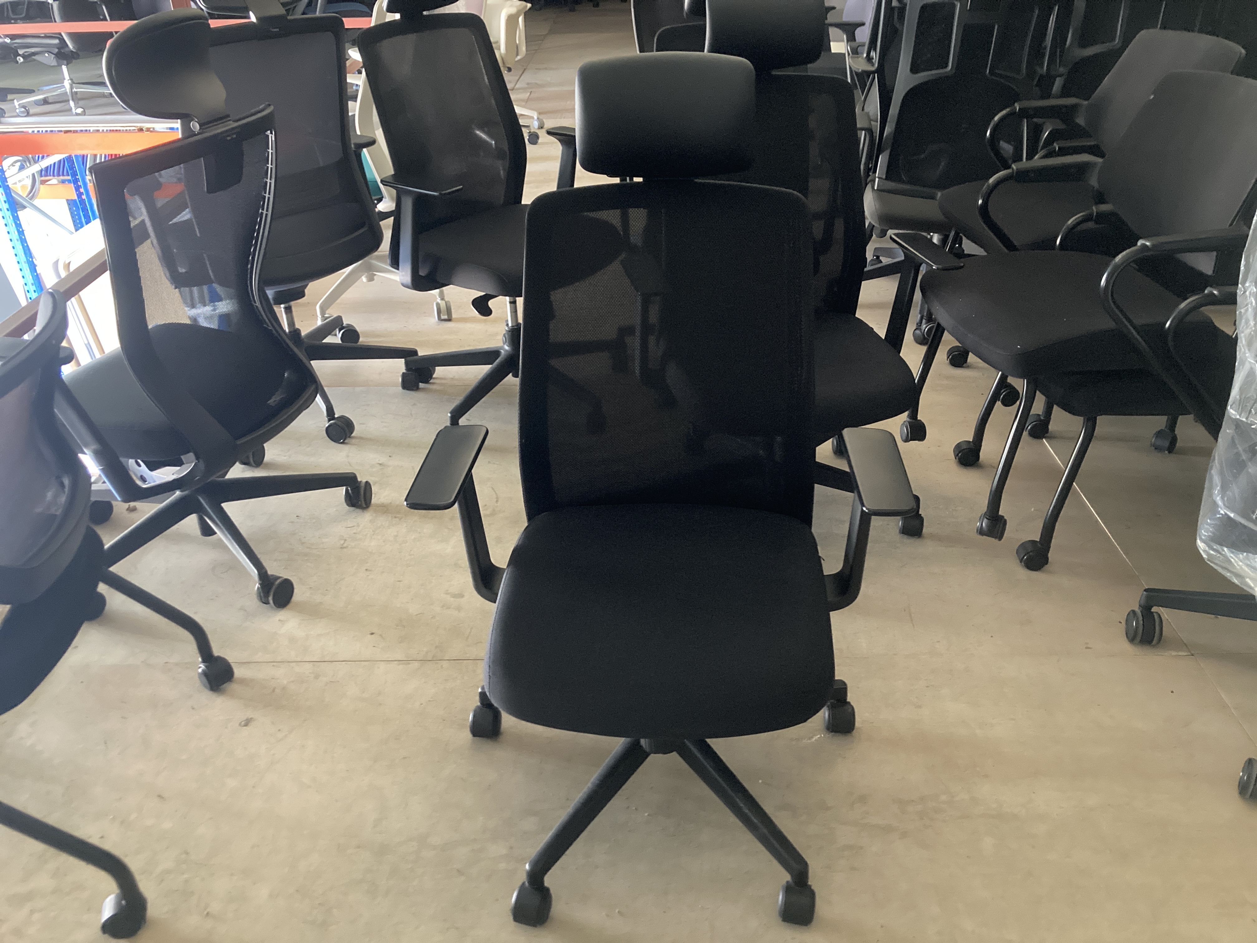 시디즈 T402HF 사무용의자