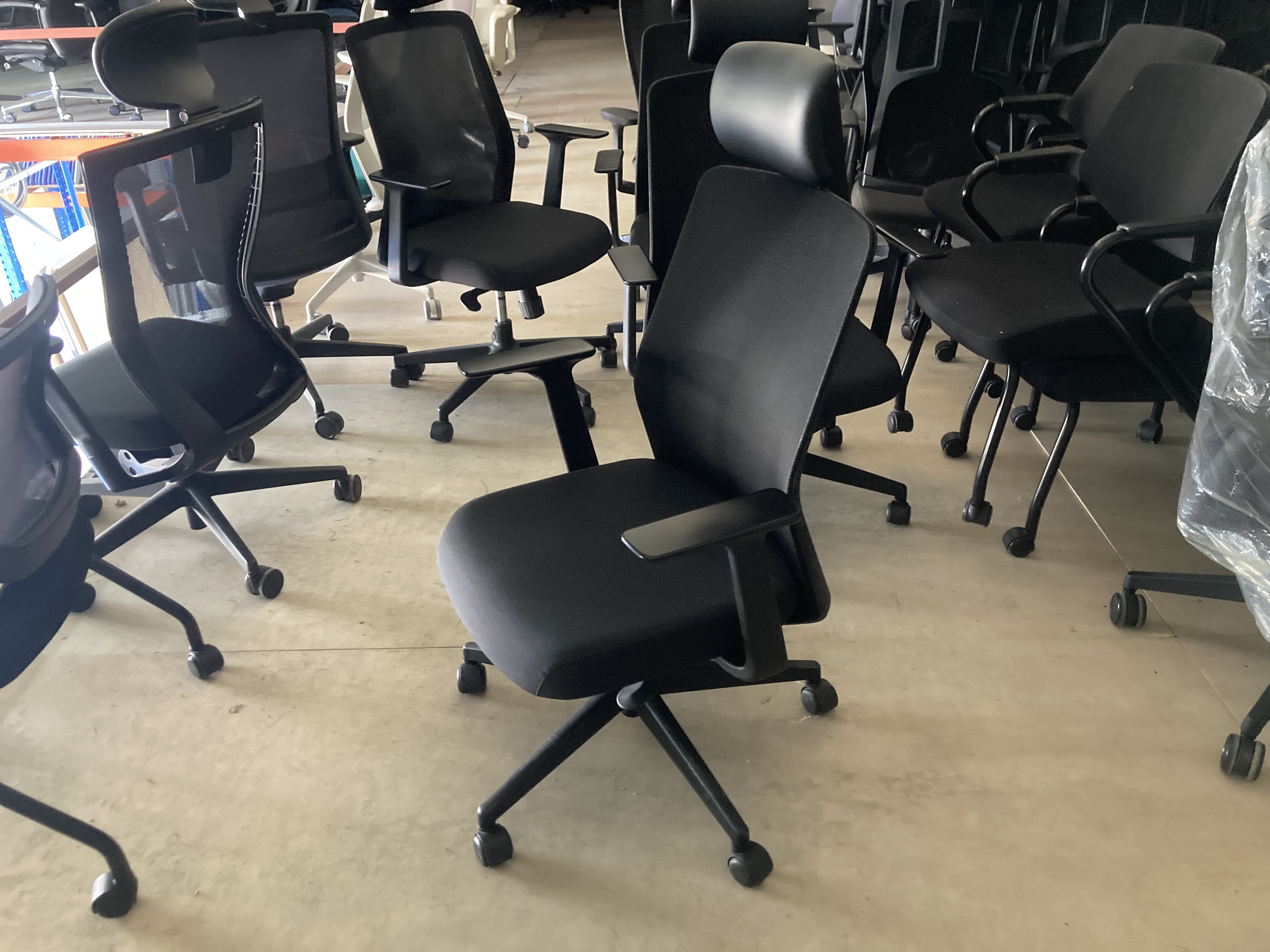 시디즈 T402HF 사무용의자