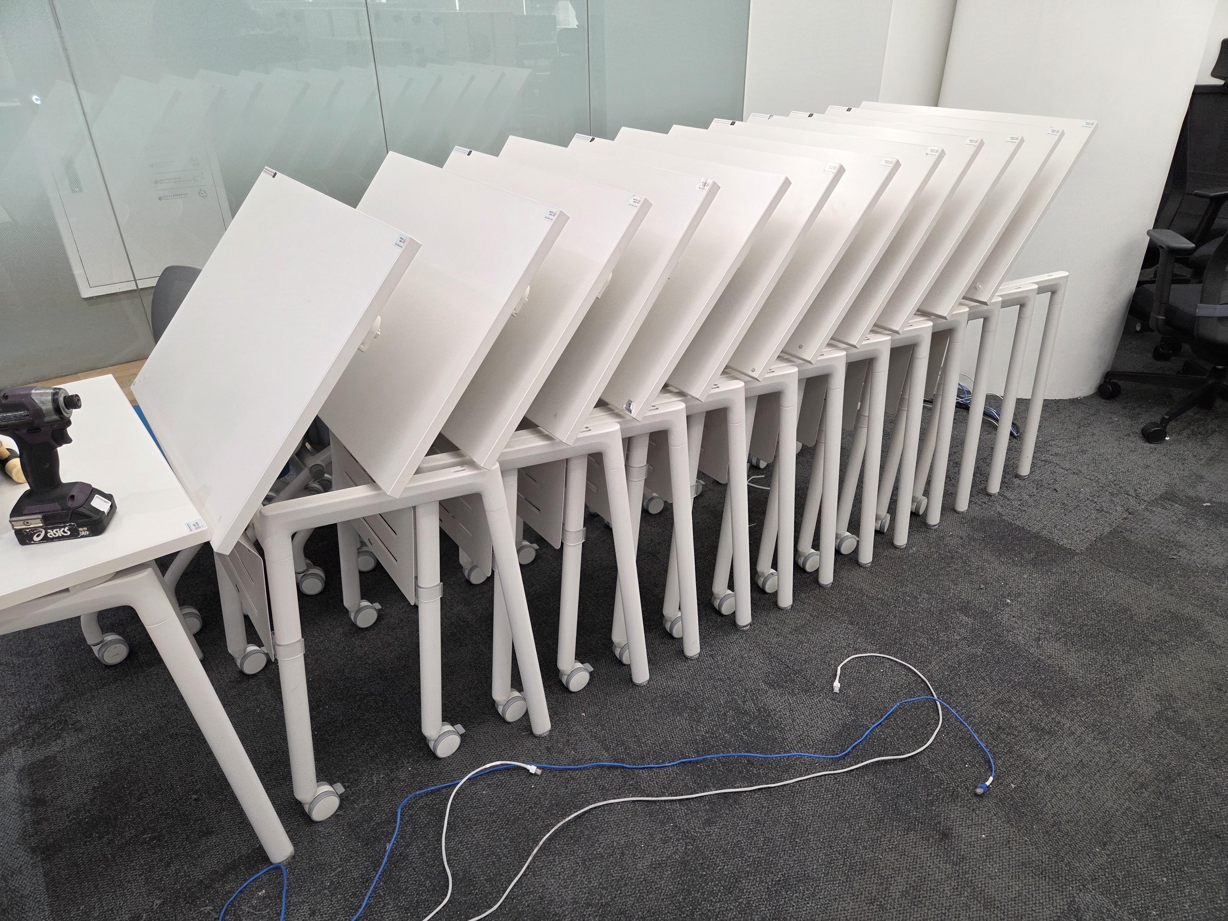 퍼시스 얼라인 1인용테이블 CBR0007CAN