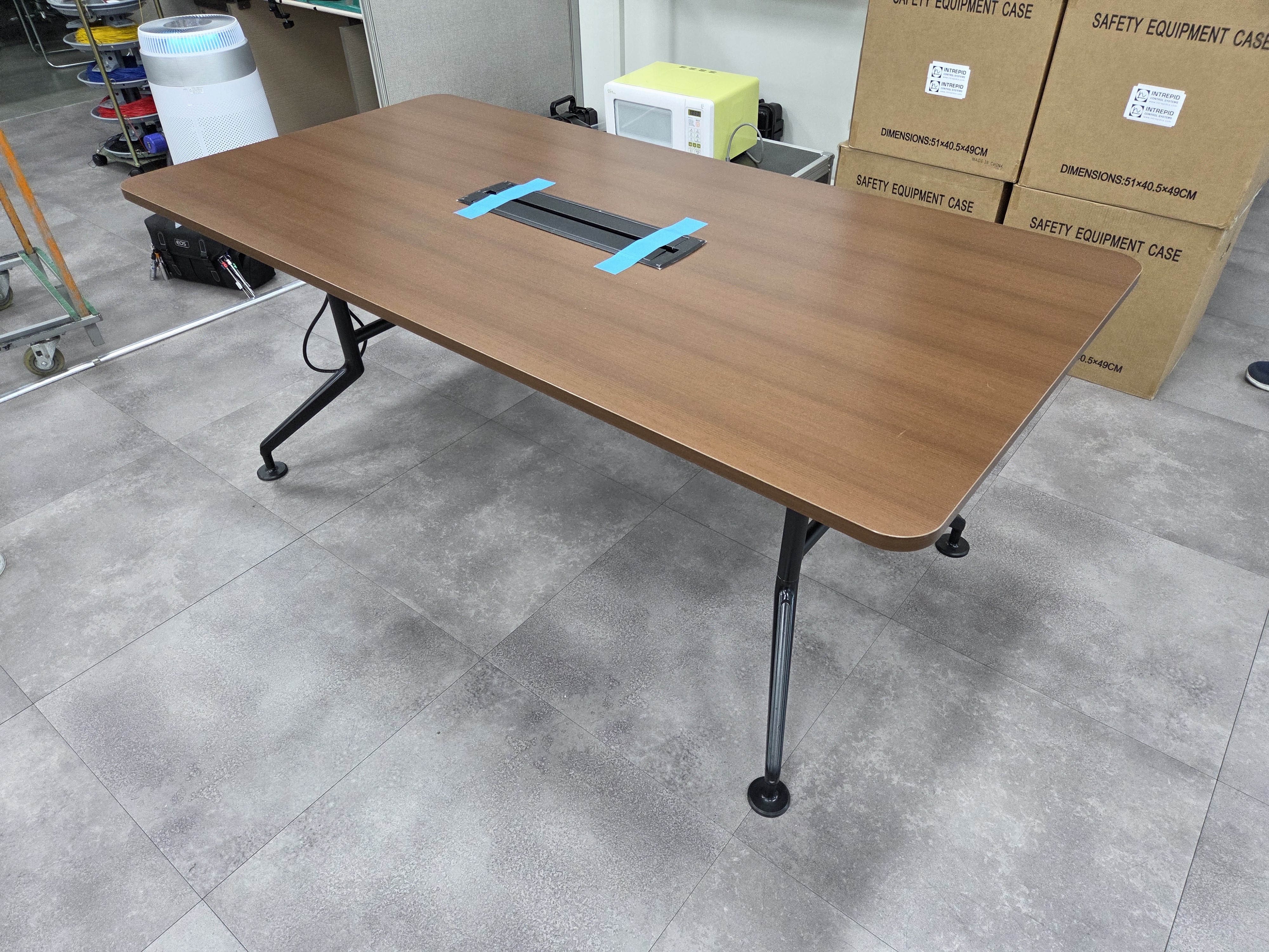 심플즈 1800*900 테이블[덕트유,콘센트유]