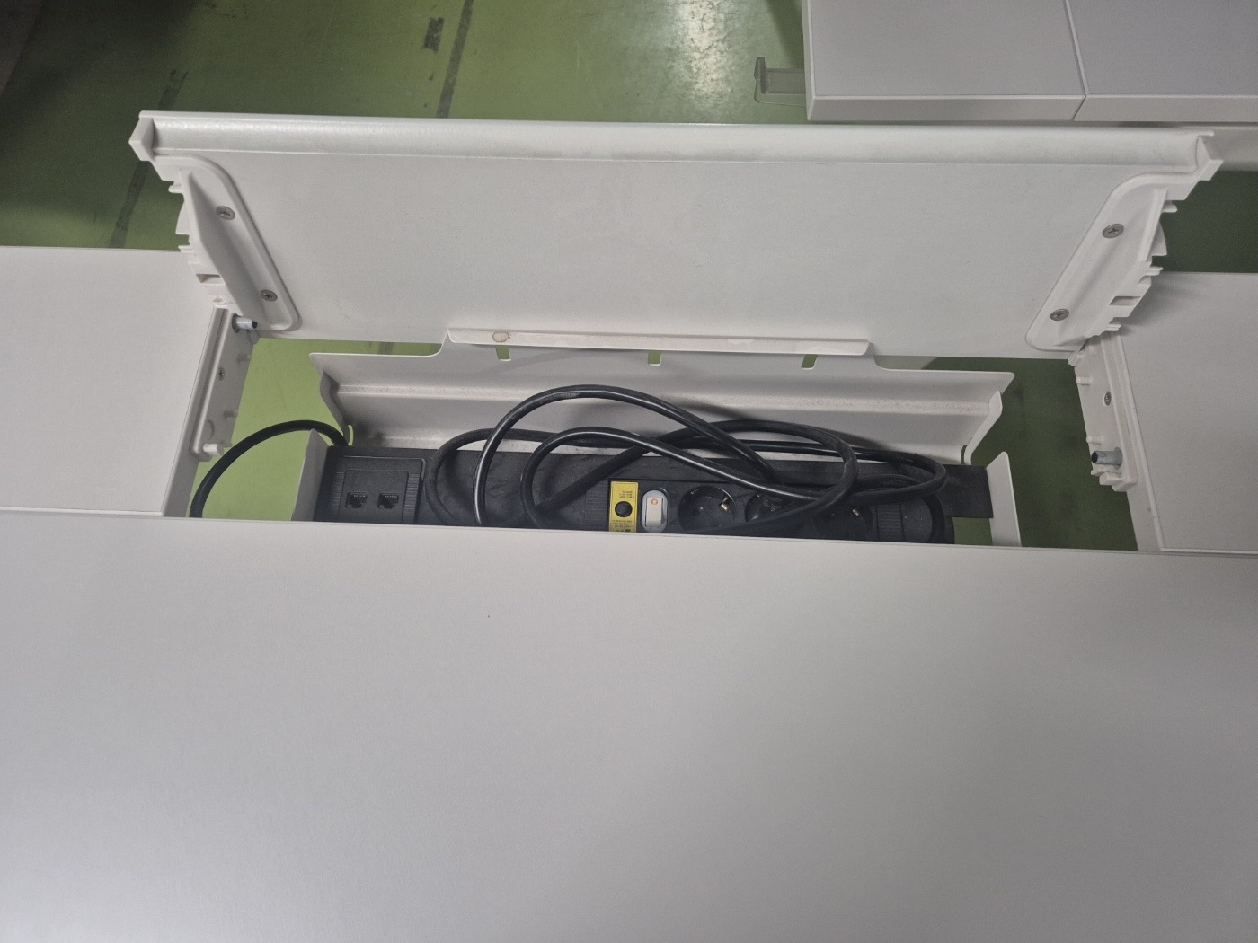 퍼시스 인에이블 1200 덕트형책상FDD012NN