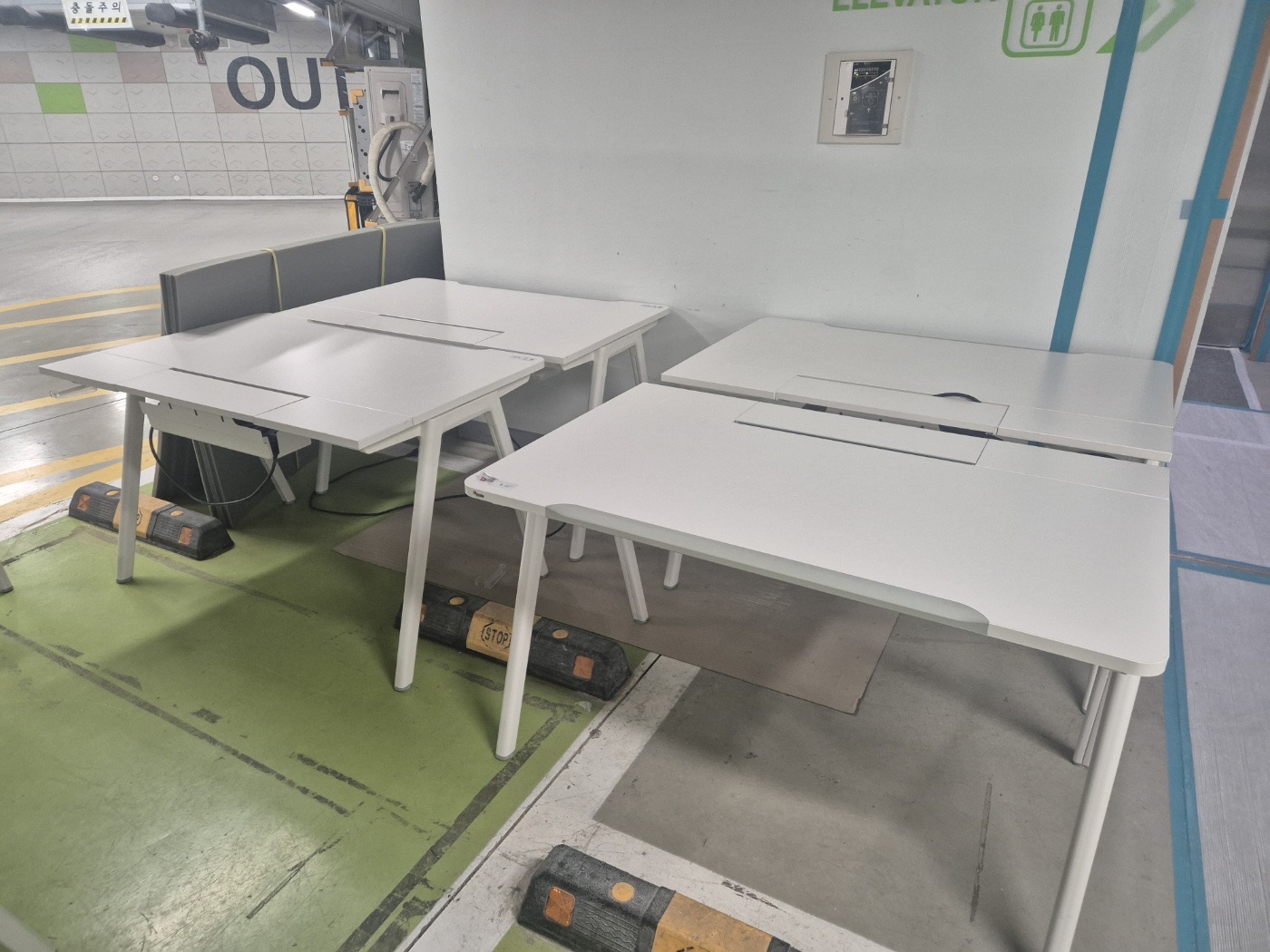 퍼시스 인에이블 1200 덕트형책상FDD012NN