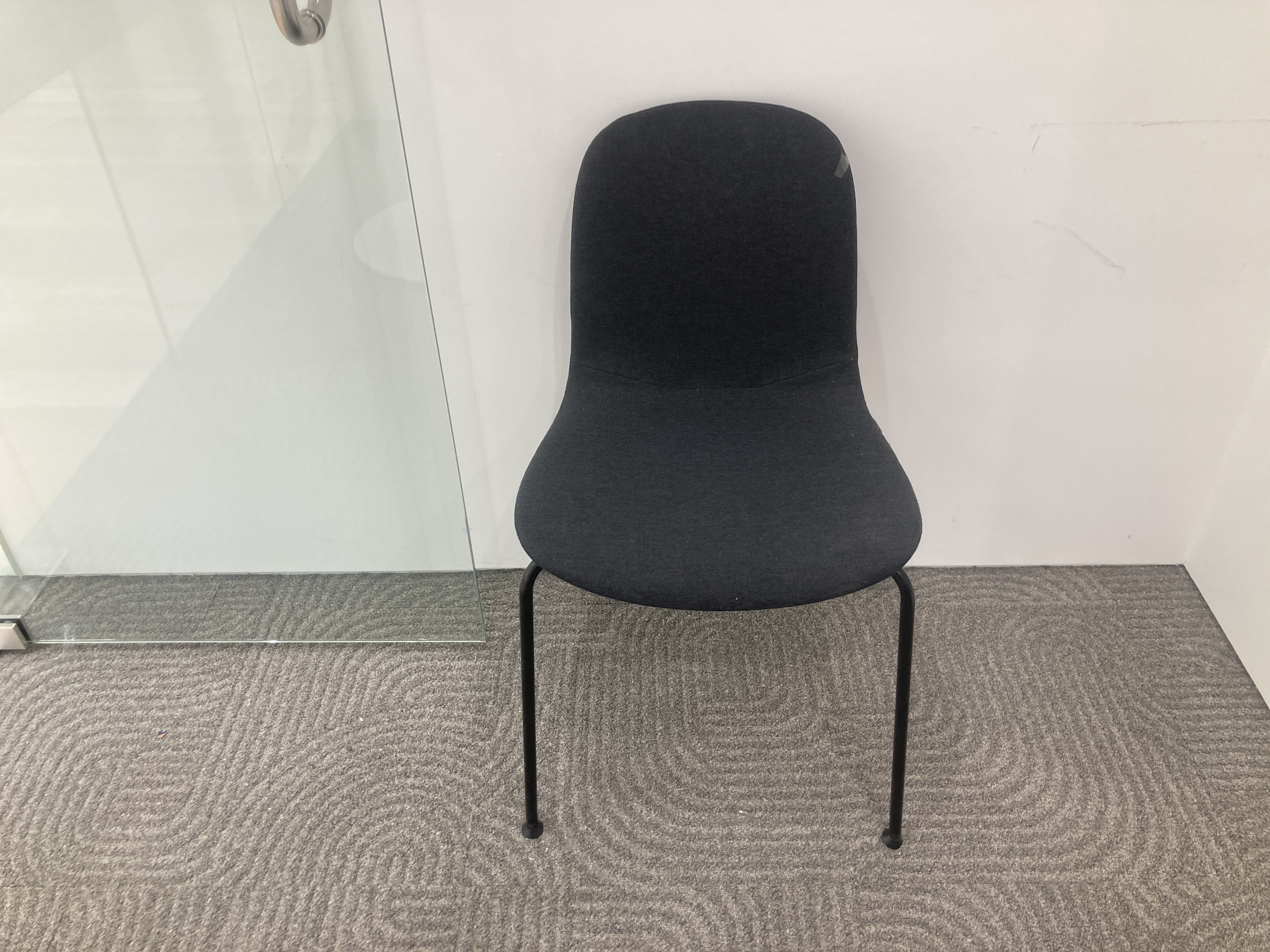 퍼시스 스푼 디자인의자 CHN0021