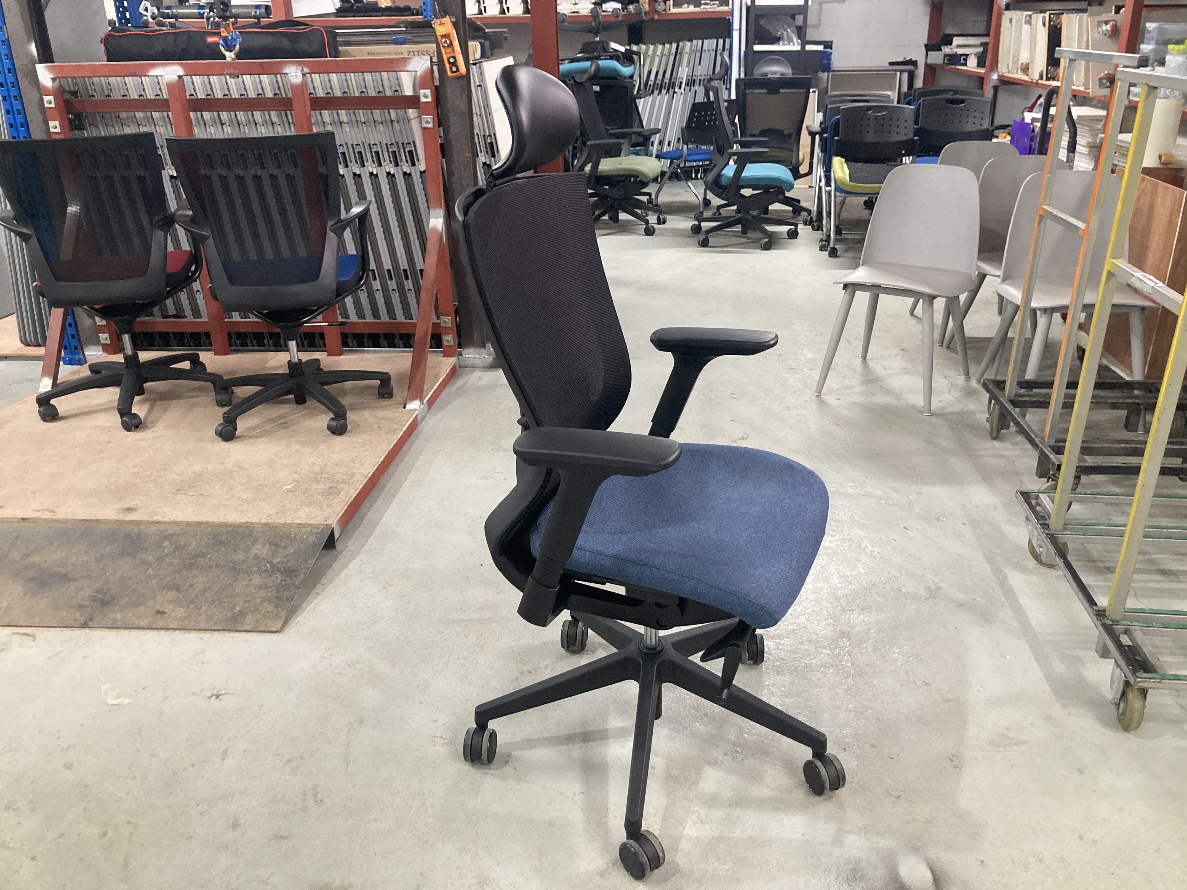 시디즈 T50HLDA 사무용의자[인디고블루]