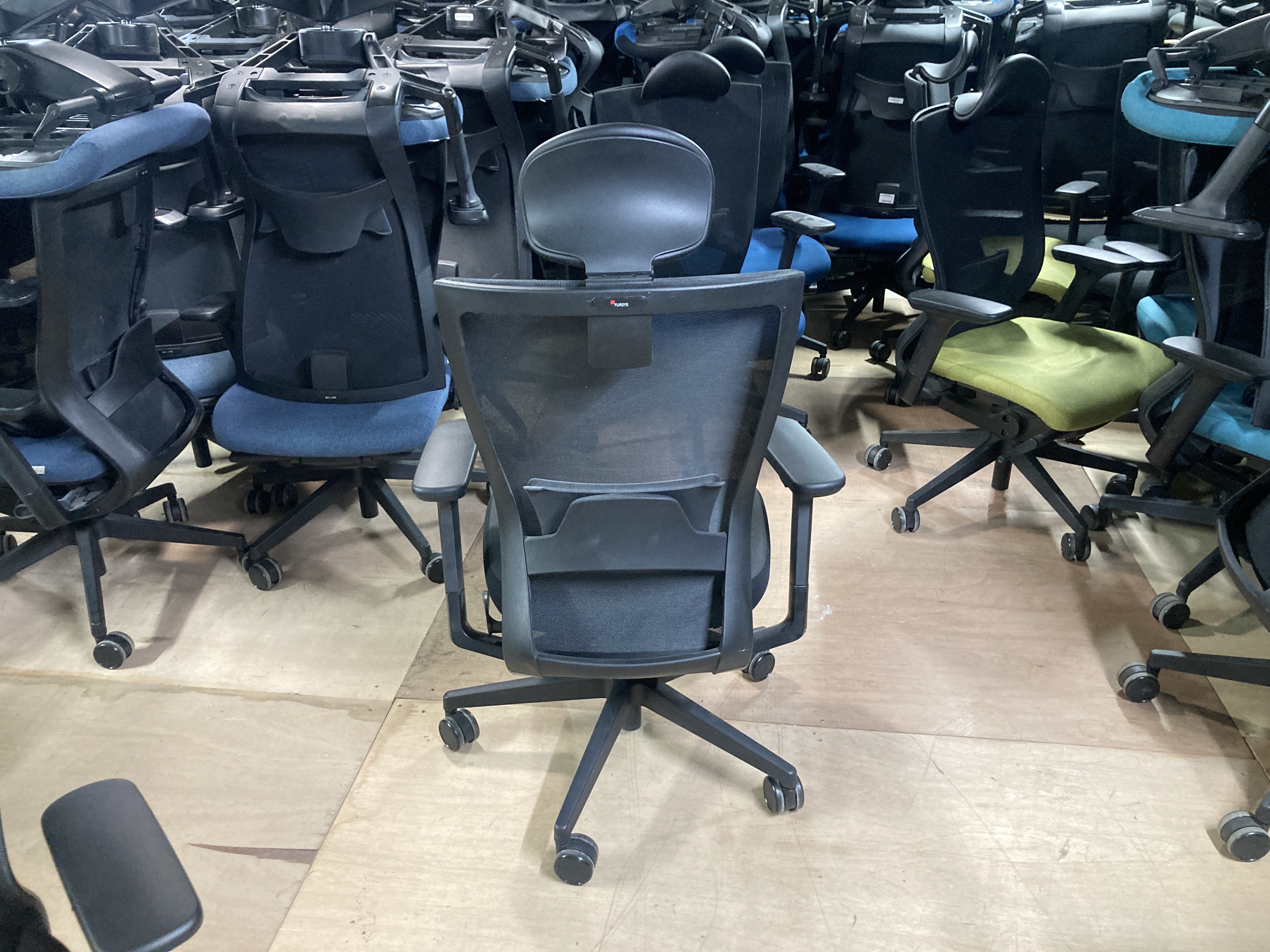 퍼시스 CHN4300AH 사무용의자[블랙]