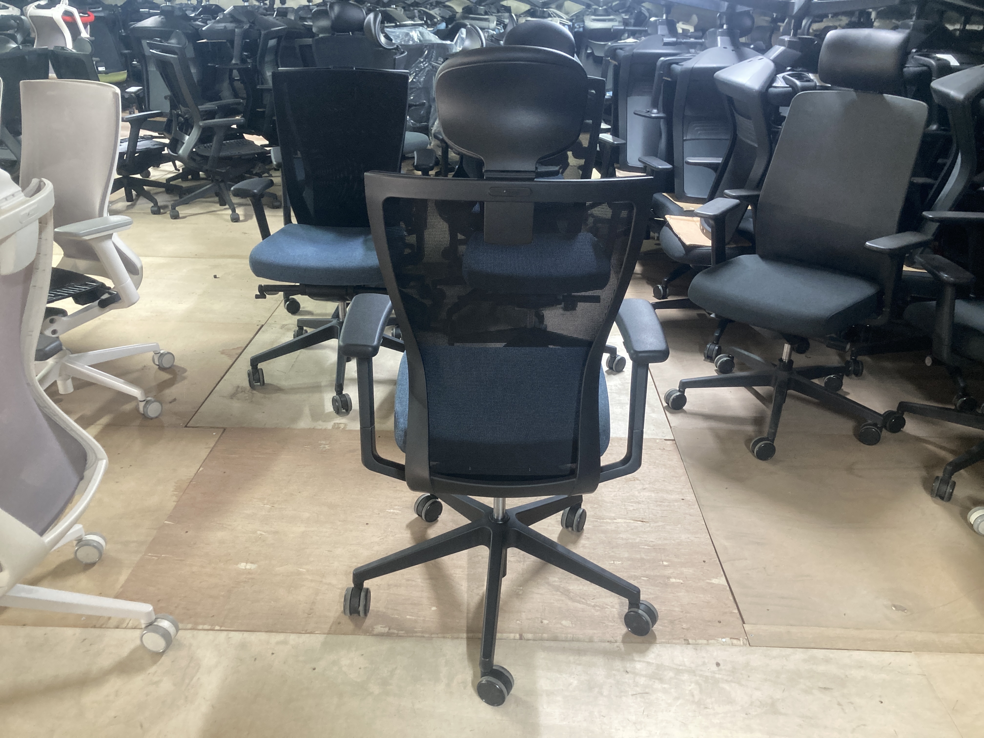 퍼시스 CH4300H 사무용의자[팔걸이조절가능]